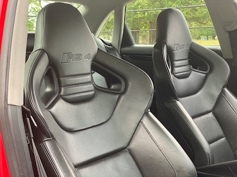 RS4 4.2 Saloon 4dr Petrol Manual 4.2 4dr Saloon Manual Petrol