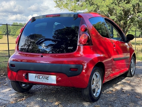 107 Allure Hatchback 1.0 Automatic Petrol