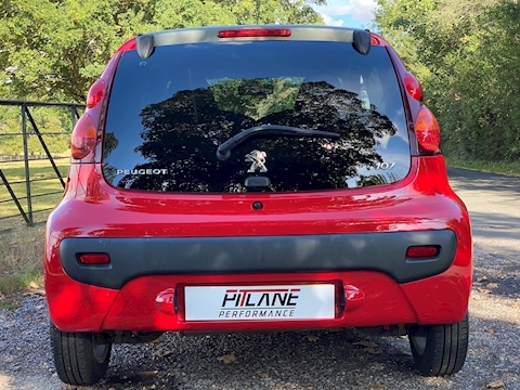 107 Allure Hatchback 1.0 Automatic Petrol