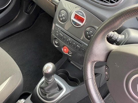 Clio Renaultsport 2.0 3dr Hatchback Manual Petrol