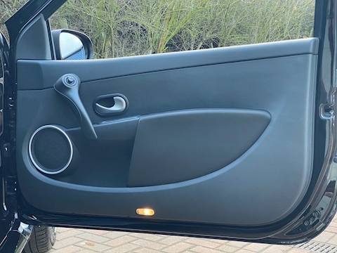 Clio Renaultsport 2.0 3dr Hatchback Manual Petrol