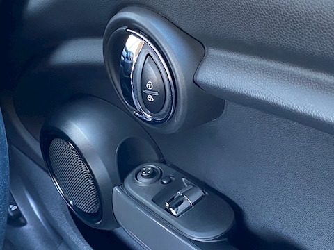 1.5 Cooper D Hatchback 3dr Diesel (s/s) (116 ps)