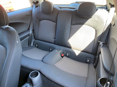 1.5 Cooper D Hatchback 3dr Diesel (s/s) (116 ps)