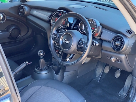 1.5 Cooper D Hatchback 3dr Diesel (s/s) (116 ps)