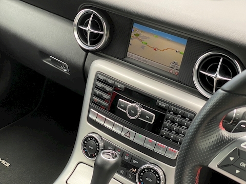 Slk Slk250 Cdi Blueefficiency Amg Sport 2.2 2dr Convertible Automatic Diesel