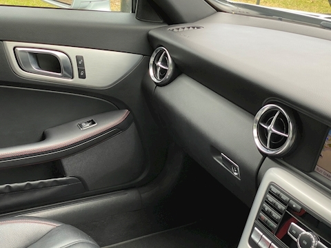 Slk Slk250 Cdi Blueefficiency Amg Sport 2.2 2dr Convertible Automatic Diesel