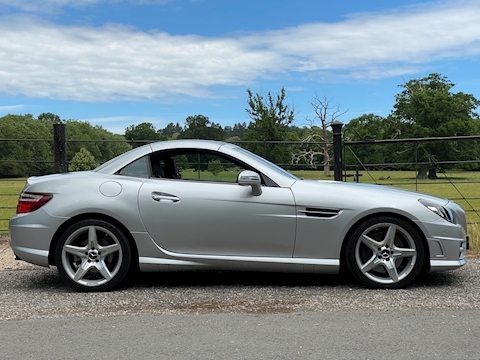 Slk Slk250 Cdi Blueefficiency Amg Sport 2.2 2dr Convertible Automatic Diesel