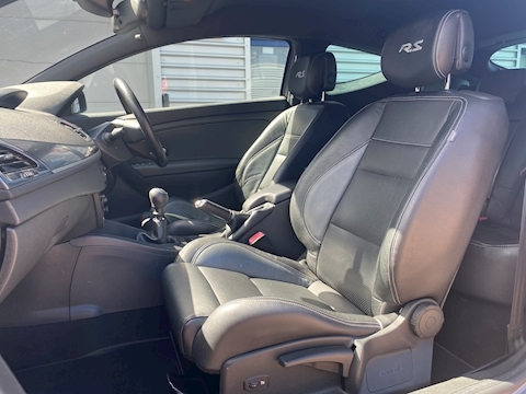 2.0T 16V Renaultsport Coupe 3dr Petrol Manual (195 g/km, 250 bhp)