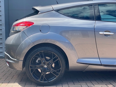 2.0T 16V Renaultsport Coupe 3dr Petrol Manual (195 g/km, 250 bhp)