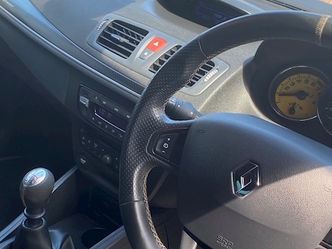 2.0T 16V Renaultsport Coupe 3dr Petrol Manual (195 g/km, 250 bhp)