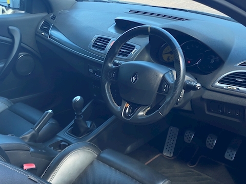 2.0T 16V Renaultsport Coupe 3dr Petrol Manual (195 g/km, 250 bhp)