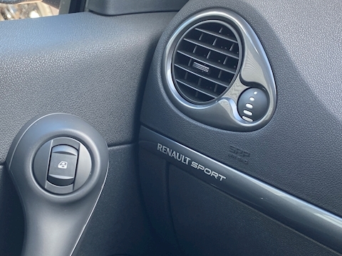 2.0 Renaultsport Hatchback 3dr Petrol Manual (190 g/km, 197 bhp)