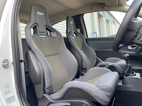 2.0 Renaultsport Hatchback 3dr Petrol Manual (190 g/km, 197 bhp)