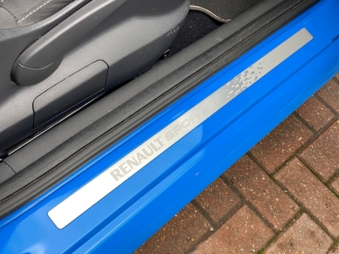 2.0 Renaultsport Hatchback 3dr Petrol Manual (190 g/km, 197 bhp)