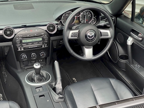 2.0i Sport Convertible 2dr Petrol Manual (193 g/km, 158 bhp)