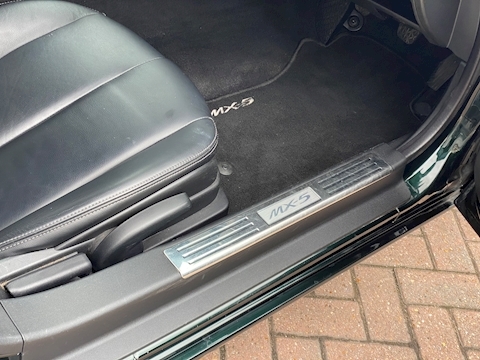 2.0i Sport Convertible 2dr Petrol Manual (193 g/km, 158 bhp)