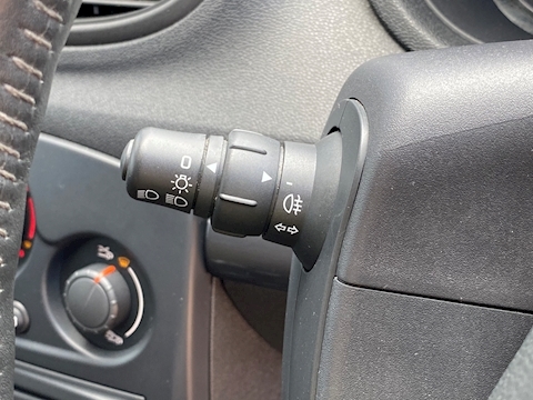 2.0 Renaultsport Cup Hatchback 3dr Petrol Manual (190 g/km, 197 bhp)