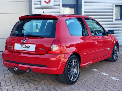 2.0 16v Renaultsport Trophy Hatchback 3dr Petrol Manual (194 g/km, 182 bhp)