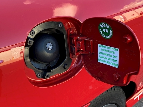 2.0 16v Renaultsport Trophy Hatchback 3dr Petrol Manual (194 g/km, 182 bhp)