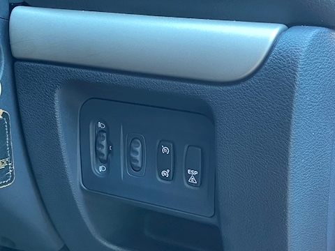 2.0 16v Renaultsport Trophy Hatchback 3dr Petrol Manual (194 g/km, 182 bhp)