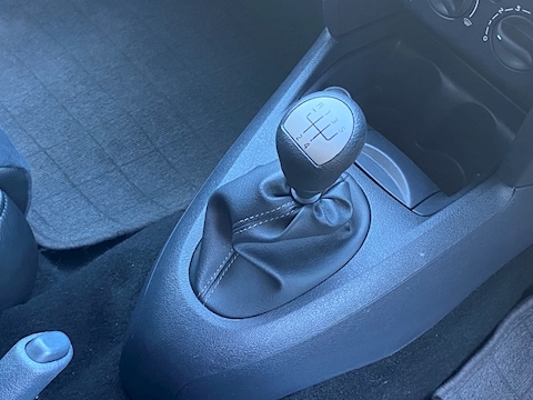 2.0 16v Renaultsport Trophy Hatchback 3dr Petrol Manual (194 g/km, 182 bhp)