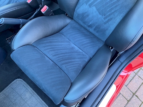 2.0 16v Renaultsport Trophy Hatchback 3dr Petrol Manual (194 g/km, 182 bhp)