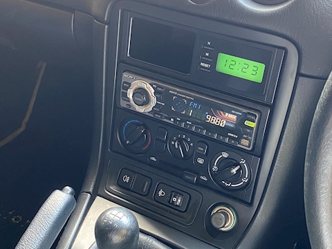 1.6 California Limited Edition Convertible 2dr Petrol Manual (211 g/km, 110 bhp)