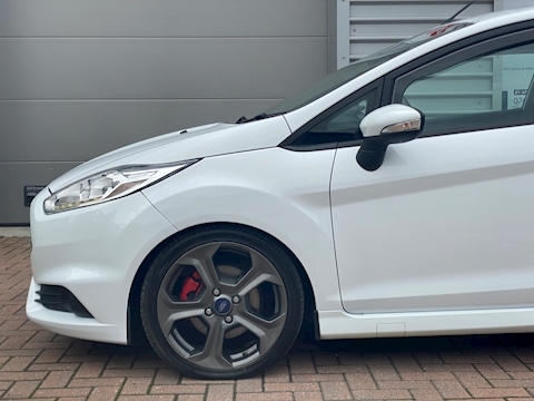 1.6 EcoBoost ST-3 Hatchback 3dr Petrol Manual (138 g/km, 180 bhp)