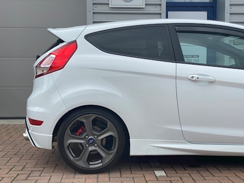 1.6 EcoBoost ST-3 Hatchback 3dr Petrol Manual (138 g/km, 180 bhp)