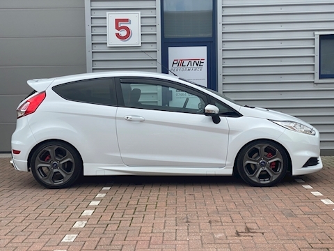 1.6 EcoBoost ST-3 Hatchback 3dr Petrol Manual (138 g/km, 180 bhp)