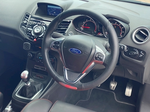1.6 EcoBoost ST-3 Hatchback 3dr Petrol Manual (138 g/km, 180 bhp)