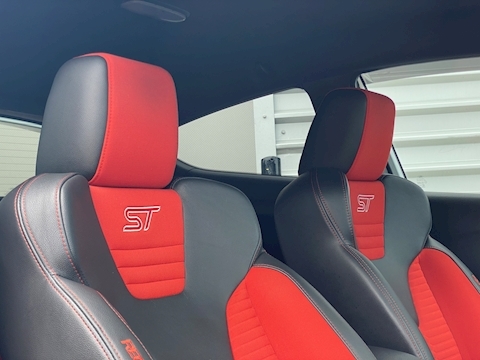 1.6 EcoBoost ST-3 Hatchback 3dr Petrol Manual (138 g/km, 180 bhp)