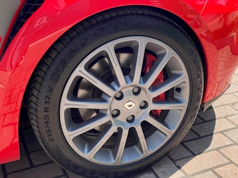 2.0 16v Renaultsport F1 Team Hatchback 3dr Petrol Manual (199 g/km, 197 bhp)