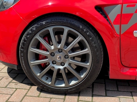 2.0 16v Renaultsport F1 Team Hatchback 3dr Petrol Manual (199 g/km, 197 bhp)