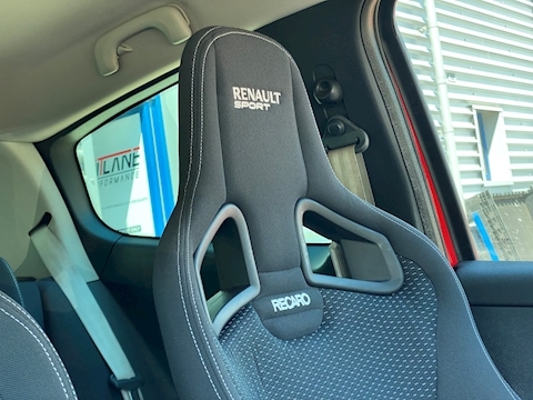 2.0 16v Renaultsport F1 Team Hatchback 3dr Petrol Manual (199 g/km, 197 bhp)
