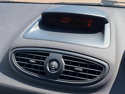 2.0 16v Renaultsport F1 Team Hatchback 3dr Petrol Manual (199 g/km, 197 bhp)