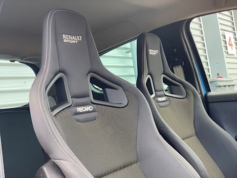 2.0 Renaultsport Hatchback 3dr Petrol Manual (190 g/km, 197 bhp)