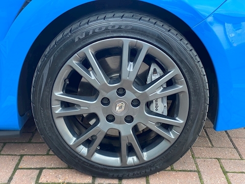 2.0 Renaultsport Hatchback 3dr Petrol Manual (190 g/km, 197 bhp)