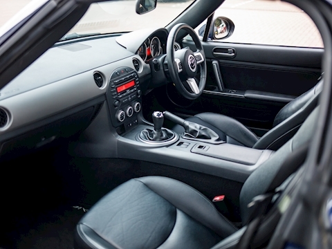 2.0i Sport Tech Roadster 2dr Petrol Manual (181 g/km, 158 bhp)