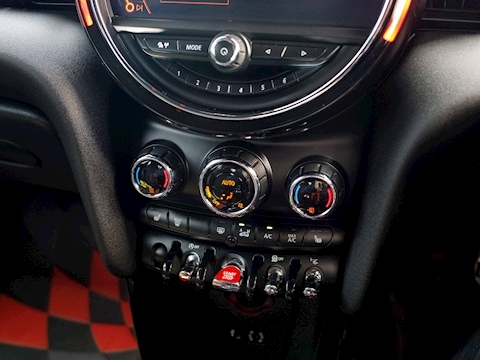 Hatch 2.0 John Cooper Works Hatchback 3dr Petrol Manual (s/s) (231 ps)