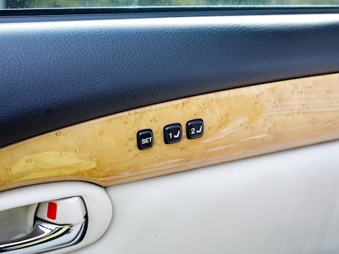 SC 430 4.3 Convertible 2dr Petrol Automatic (287 g/km, 282 bhp)