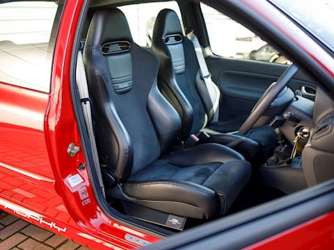 Clio 2.0 16v Renaultsport Trophy Hatchback 3dr Petrol Manual (194 g/km, 182 bhp)