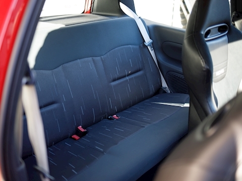 Clio 2.0 16v Renaultsport Trophy Hatchback 3dr Petrol Manual (194 g/km, 182 bhp)