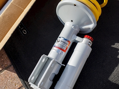 Clio 2.0 16v Renaultsport Trophy Hatchback 3dr Petrol Manual (194 g/km, 182 bhp)