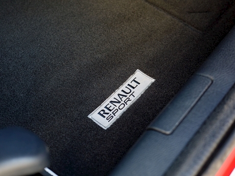 Clio 2.0 16v Renaultsport Trophy Hatchback 3dr Petrol Manual (194 g/km, 182 bhp)