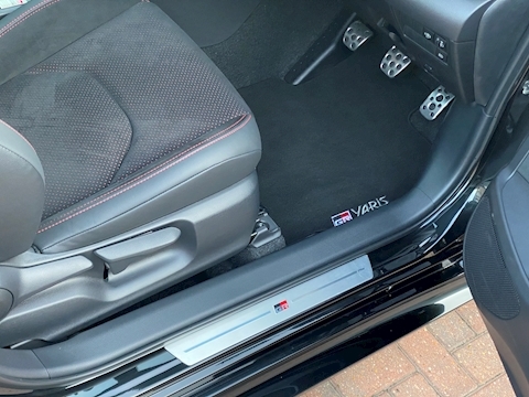 1.6T GR Circuit Hatchback 3dr Petrol Manual AWD (261 ps)