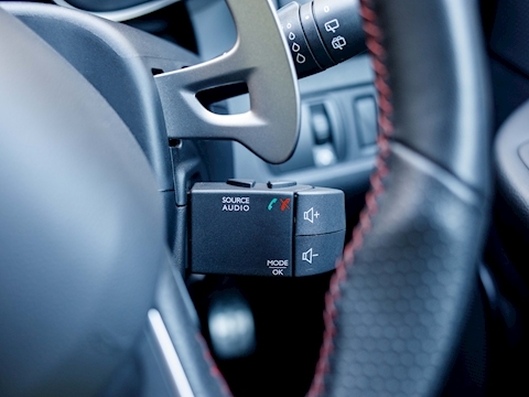 Clio 1.6 TCe Renaultsport Nav Trophy Hatchback 5dr Petrol EDC (s/s) (220 ps)