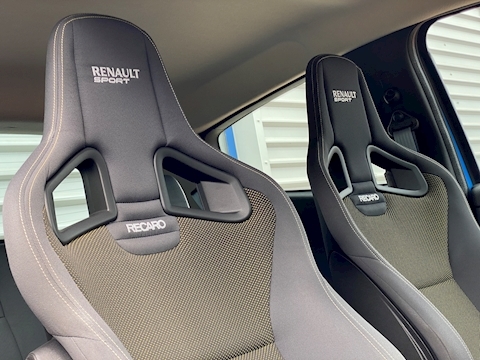 2.0 Renaultsport Hatchback 3dr Petrol Manual (190 g/km, 197 bhp)