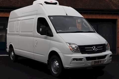 V80 Lwb Eco-D Refrigerated Chiller Van