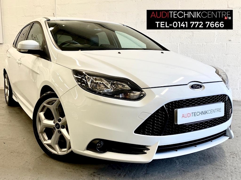 Focus ST-2 Hatchback 2.0 Manual Petrol